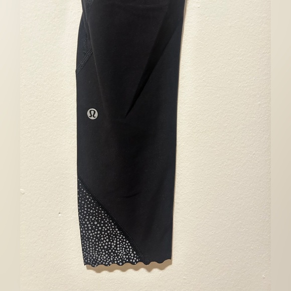 Lululemon Black Leggings with Scalloped Hem and dot accents size 8 - Picture 5 of 7